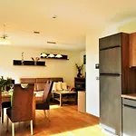 דירה Luxury Adelka