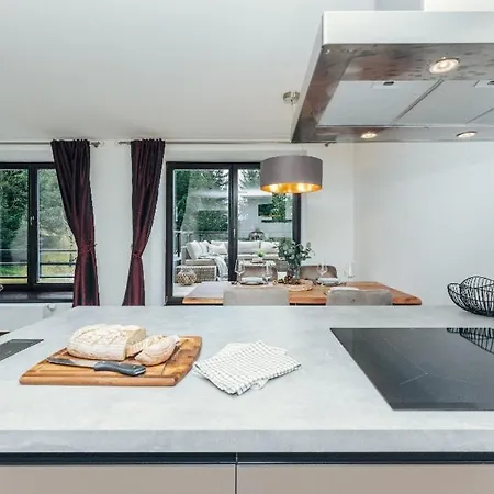 Lägenhet Luxury Adelka *